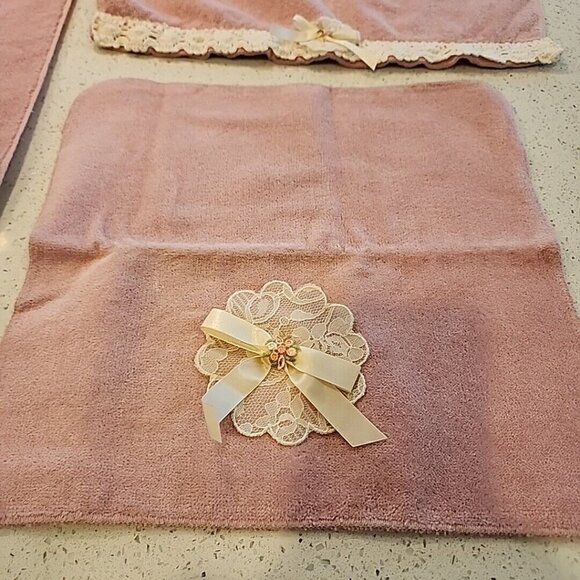 Vintage The Avanti Look Set 1978 Pink Lace 2 Bath Towel Hand Towel Washcloth - Picture 2 of 10